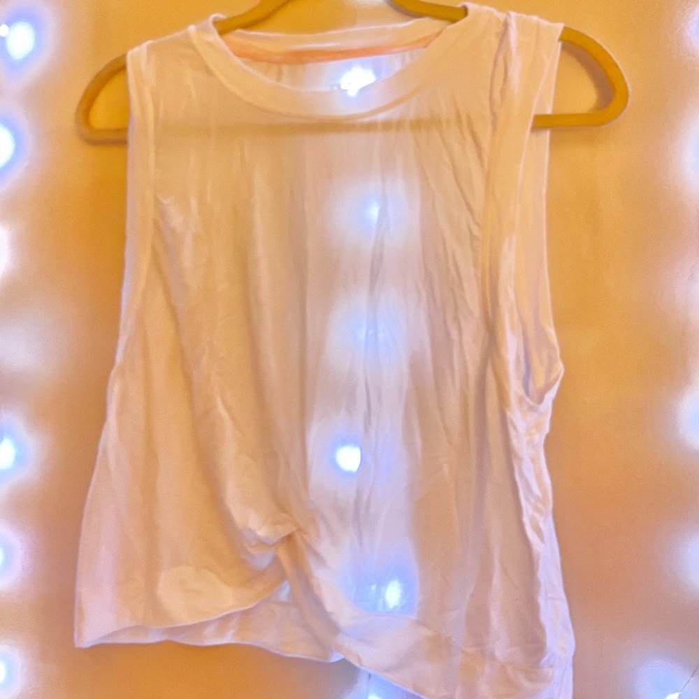 IVL Collective White Cropped Muscle Tee Athletic Sleeveless Yoga Top 100%…